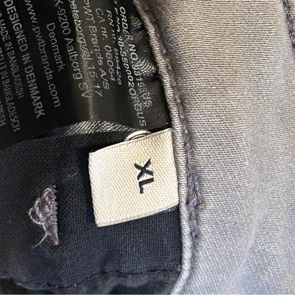 Men's Gray Denim Shorts - Picture 5 of 5